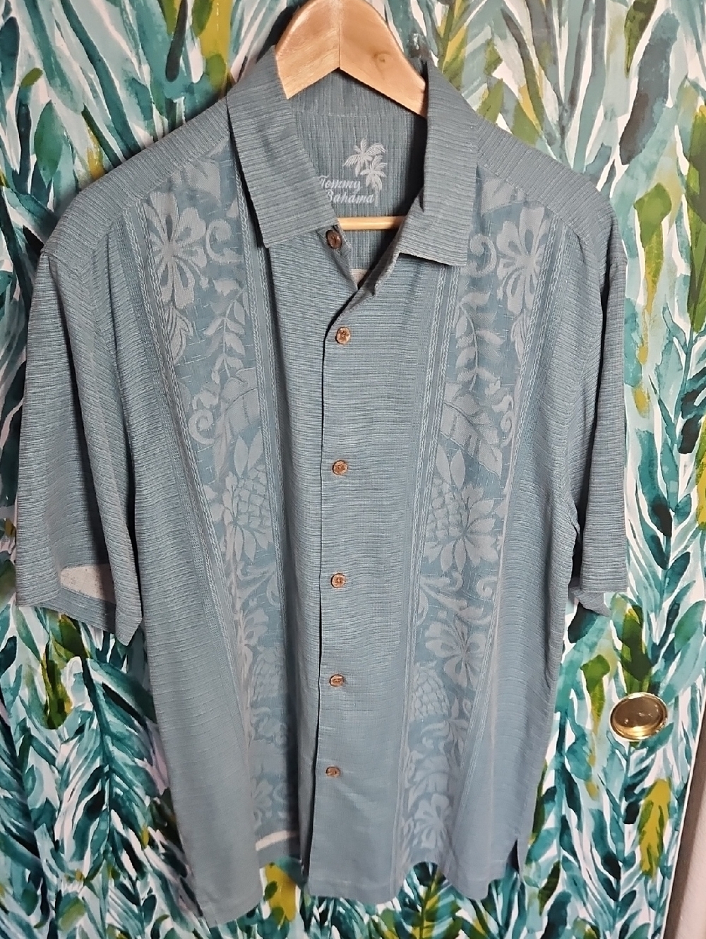 Tommy Bahama 100% Silk Light Teal Floral Short-Sleeve Button-Up Shirt - Size M